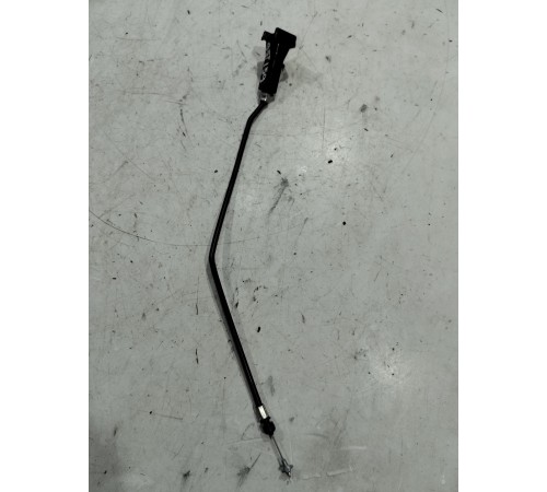 Трос лючка бензобака