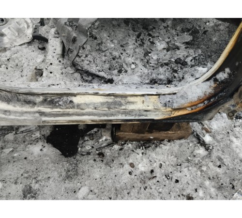 Порог со стойкой(правый)