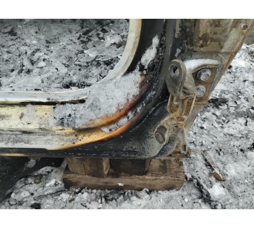 Порог со стойкой(правый)