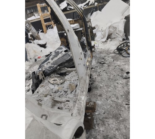 Порог со стойкой(правый)