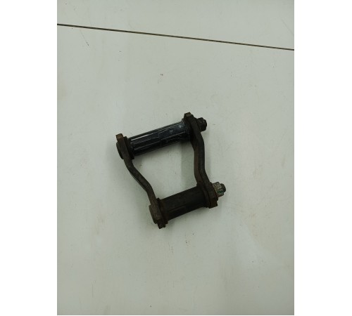 Серьга рессоры задняя