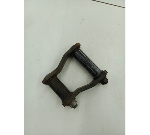 Серьга рессоры задняя