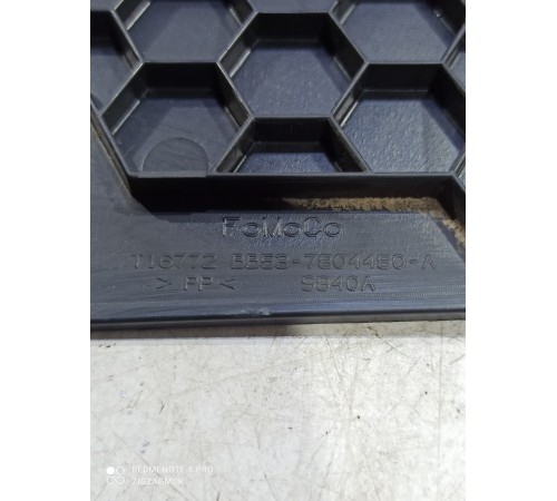 Накладка торпедо боковая(правая)