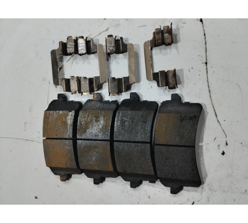 Комплект тормозных колодок задних