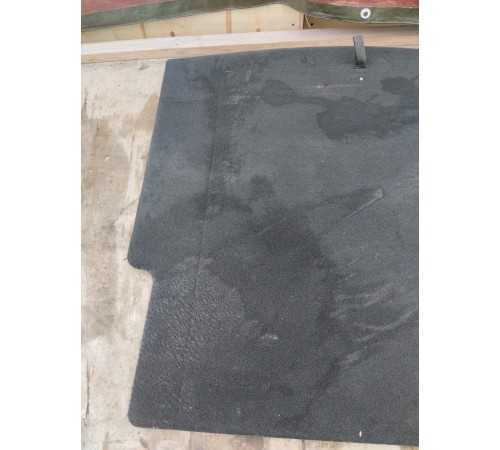 Пол багажника