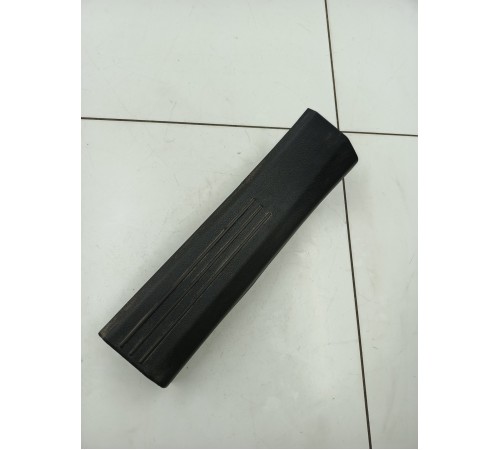 Накладка порога задняя правая