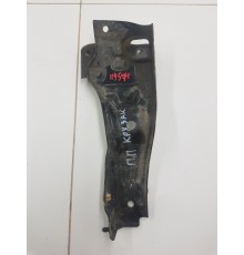 Кронштейн кузова передний правый