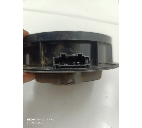 Динамик задний