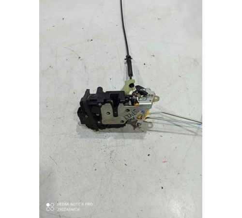 Замок двери (передний левый)