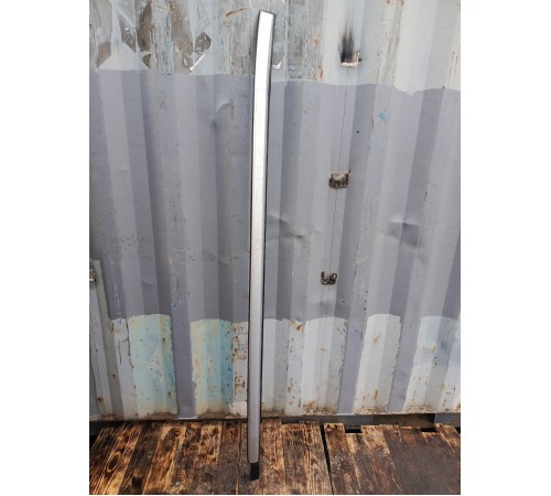 Рейлинг крыши правый