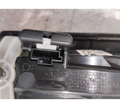 Фонарь крышки багажника (задний, левый)