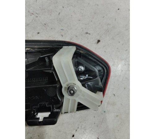 Фонарь крышки багажника (задний, левый)