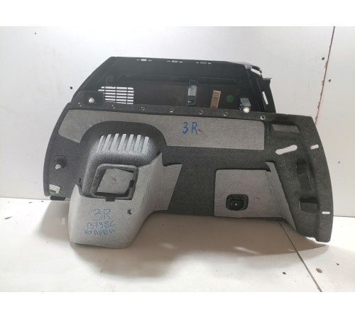 Обшивка багажника правая