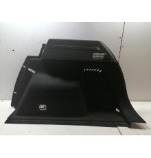Обшивка багажника правая
