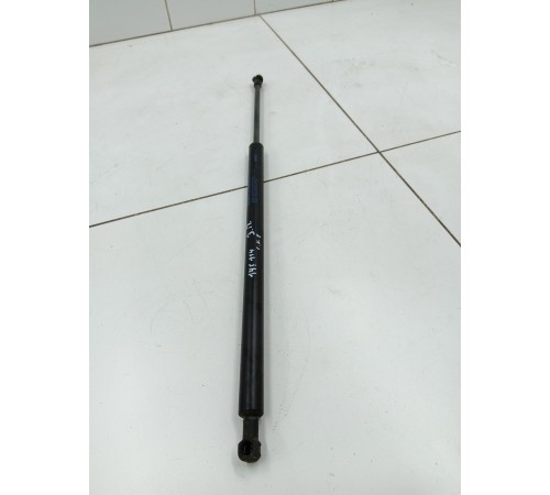 Амортизатор багажника