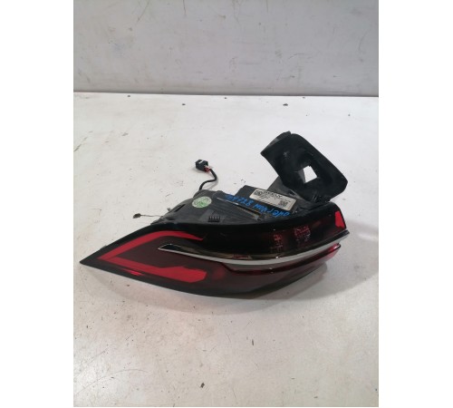 Фонарь задний левый наружный