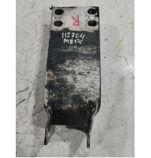 Кронштейн (крепление) усилителя переднего бампера правый