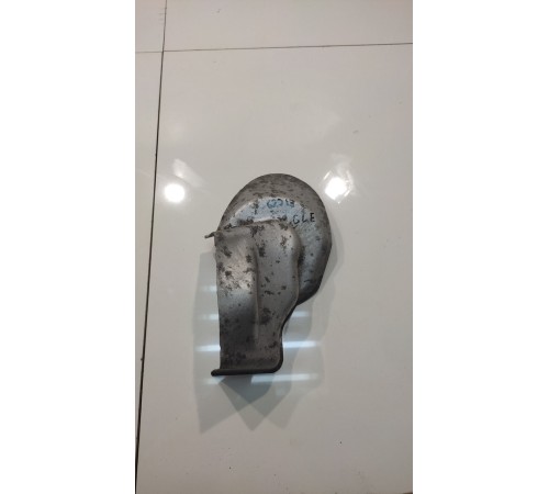 Экран опоры двигателя (левый)