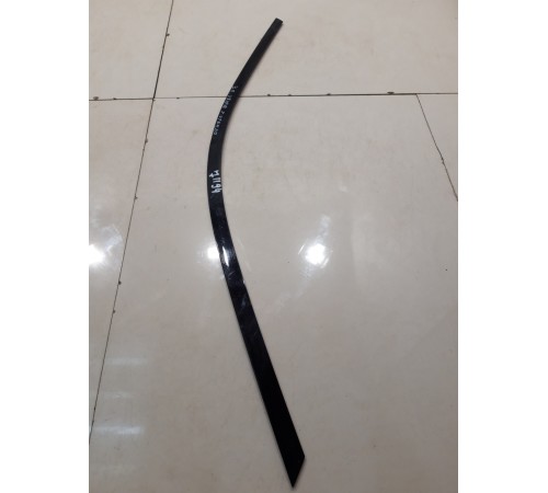 Молдинг глухого стекла (задний, правый)