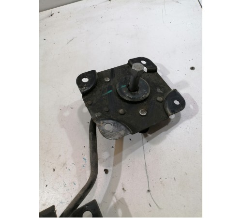 Механизм подьема запасного колеса