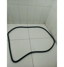 Уплотнитель задний правый