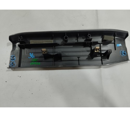 Накладка порога задняя левая