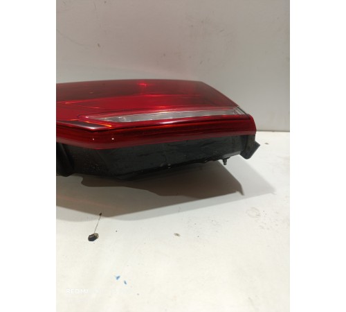 Фонарь задний внутренний правый