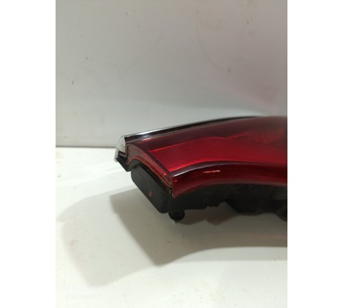 Фонарь задний внутренний правый