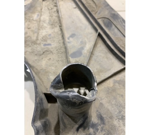 Защита топливного бака правая