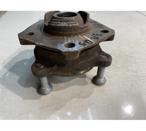 Ступица (задняя, правая)