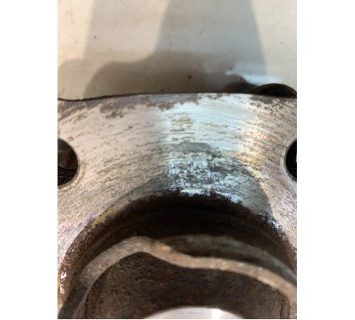 Ступица (задняя, правая)