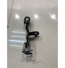 Рычаг открывания лючка бензобака