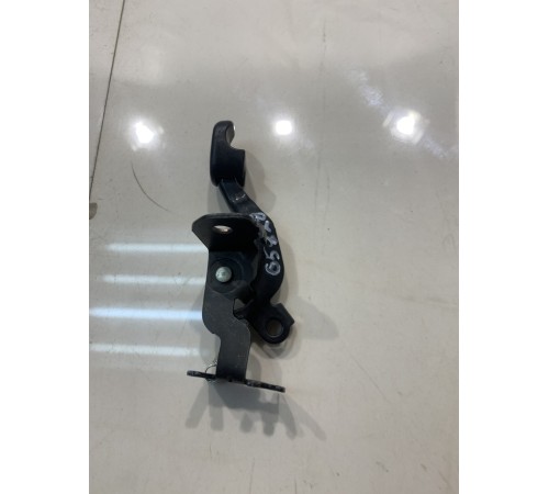 Рычаг открывания лючка бензобака