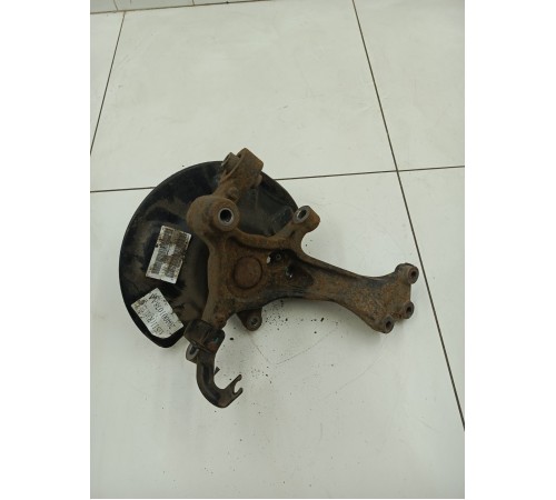 Кулак поворотный задний правый