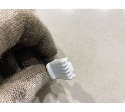 электропроводка ручки двери(передняя правая внешняя)