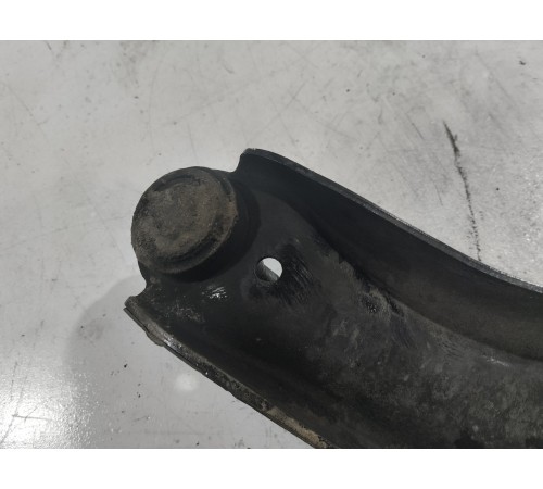 Рычаг подвески передний левый нижний