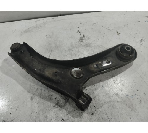 Рычаг подвески передний левый нижний