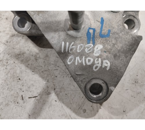 Кронштейн опоры двигателя левый