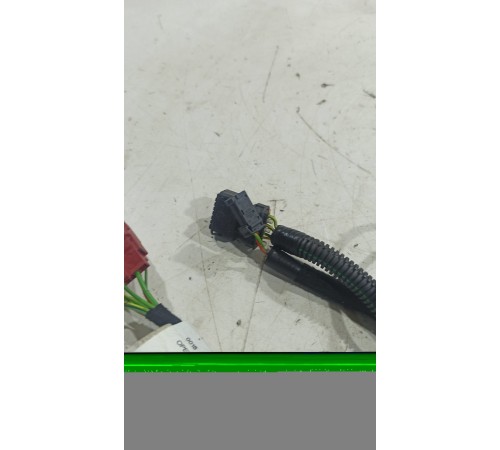 Электропроводка двери багажника