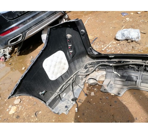 Задний бампер