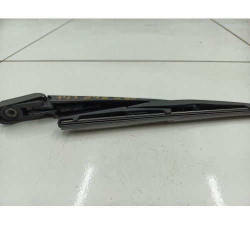 Поводок стеклоочистителя задний