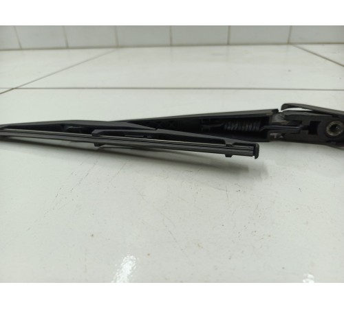 Поводок стеклоочистителя задний