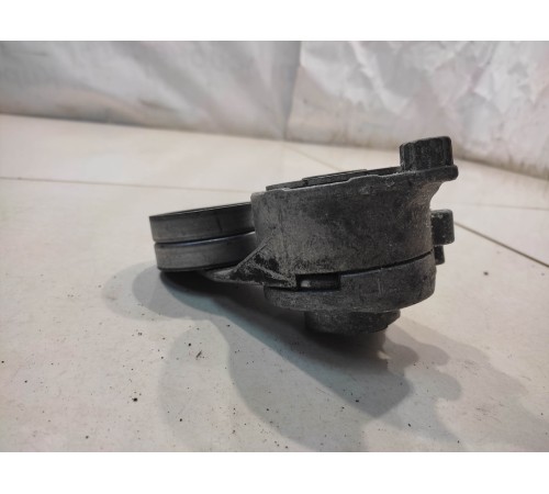 Ролик-натяжитель