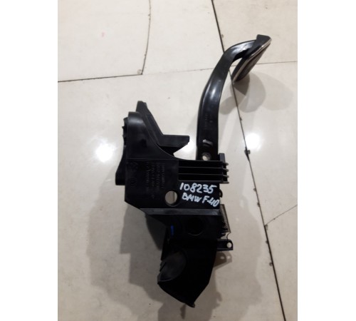 Педаль тормоза