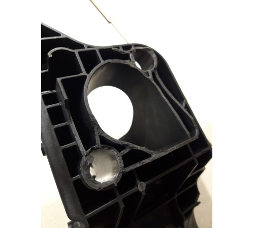 Педаль тормоза