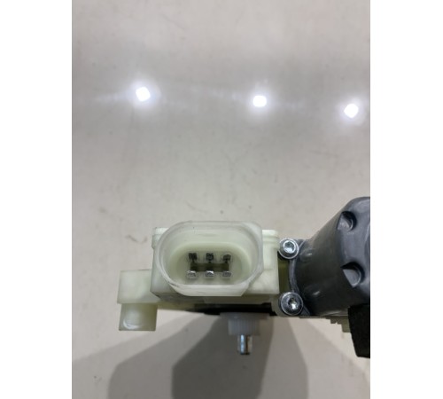 Моторчик стеклоподъемника (задний правый)