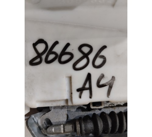 Замок двери (задний правый)