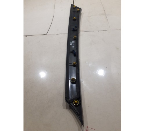 Молдинг лобового стекла(левый)