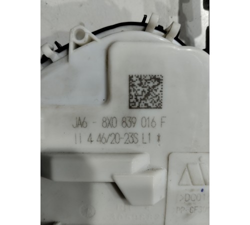 Замок двери (задний правый)