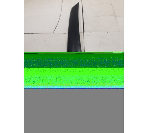 Молдинг лобового стекла(левый)